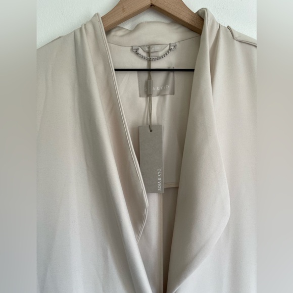 SOIA & KYO LONG VEST - Picture 3 of 5